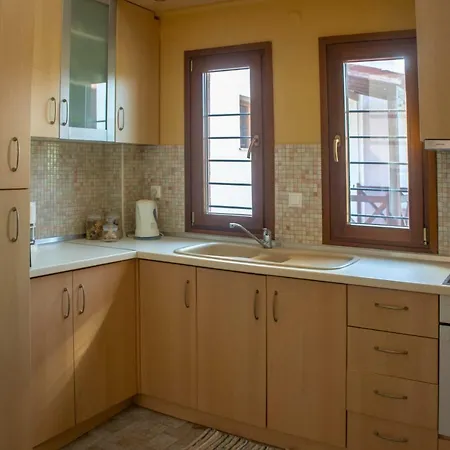 Seaview Maisonette In * לריסוס
