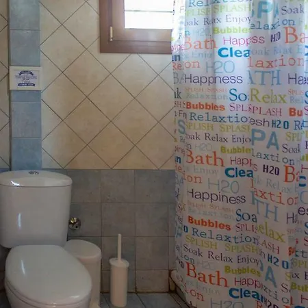 Seaview Maisonette In לריסוס