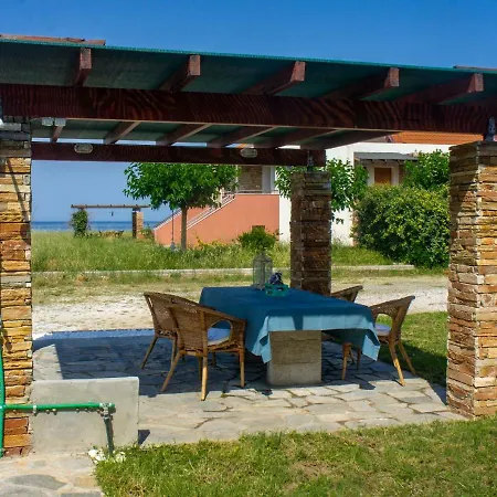 Seaview Maisonette In *